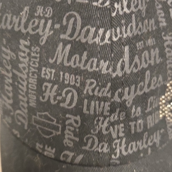 Harley-Davidson Gray Patterned Cap with Rhinestone Logo - Picture 3 of 9